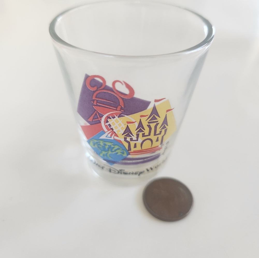 Walt Disney World  shot glass -VINTAGE - Picture 8 of 9